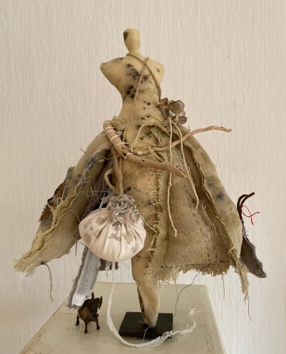 Claudia Arndt - Kunstwerk Weiblichkeit - Hueterin der Wahrheit